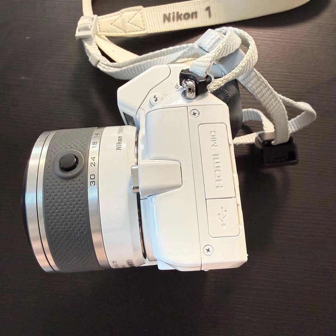 Nikon NIKON 1 V2 10X ズームキット WHITE