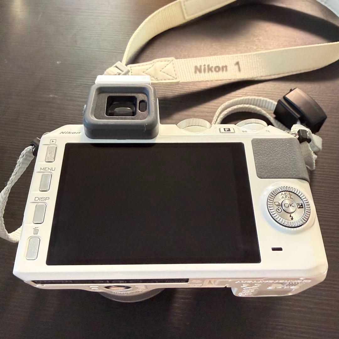 Nikon NIKON 1 V2 10X ズームキット WHITE