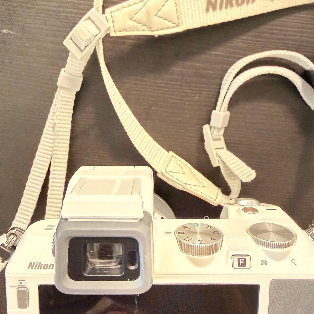 Nikon NIKON 1 V2 10X ズームキット WHITE