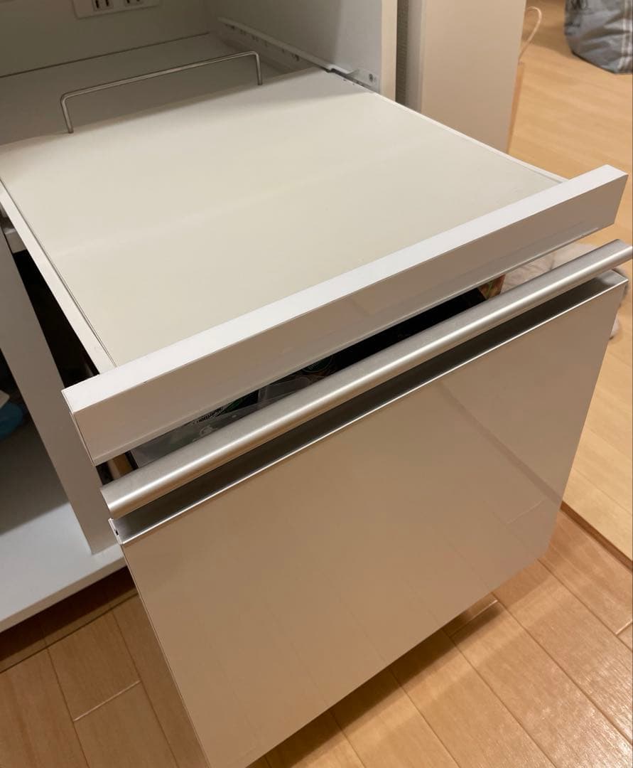 美品 ホワイトキッチンカウンター 電源コンセント付き