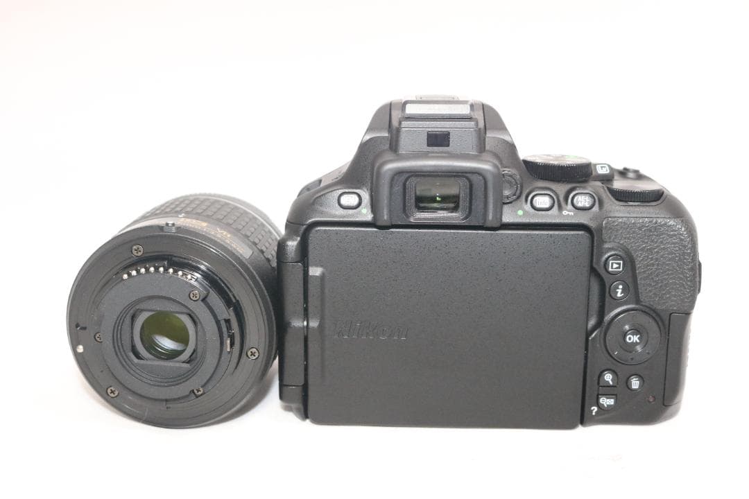 ⭐初心者完全セット！超高画質⭐Nikon D5600 ⭐ シリーズ最新！一眼レフ