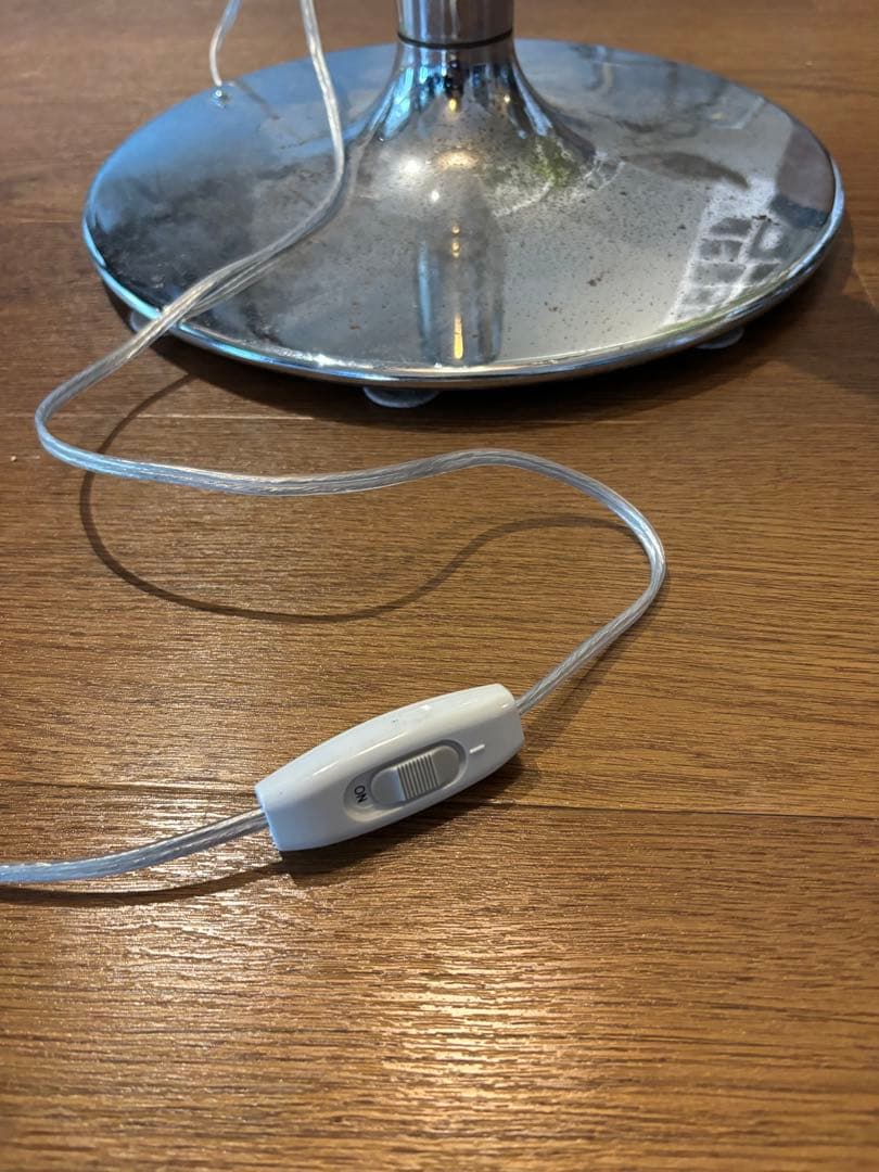 Anna Ehrner （アンナ・エーネル）クロームのフロアランプ