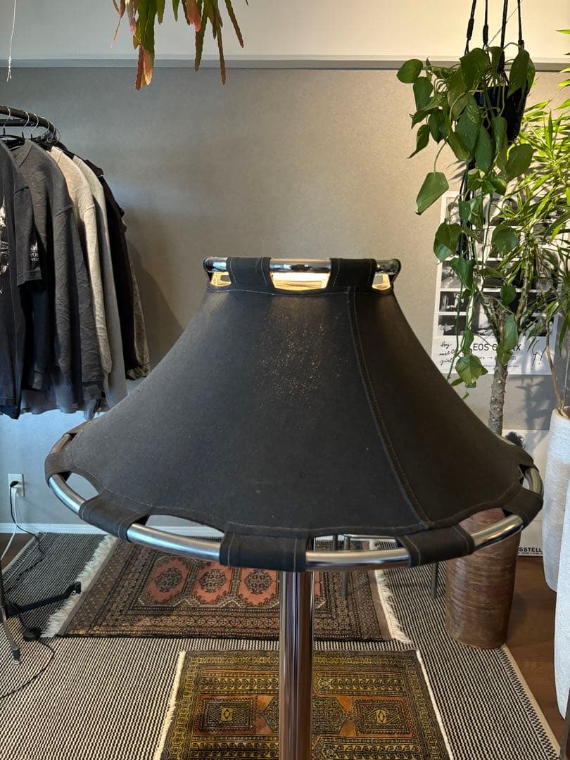 Anna Ehrner （アンナ・エーネル）クロームのフロアランプ