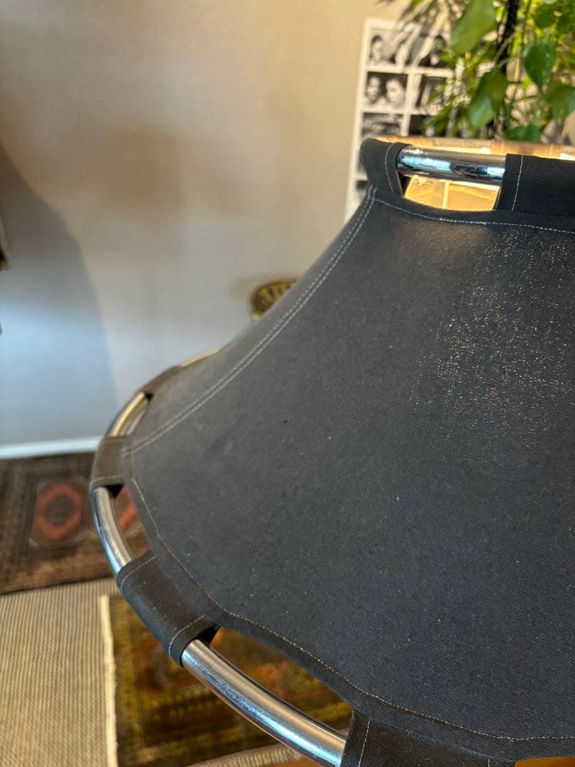 Anna Ehrner （アンナ・エーネル）クロームのフロアランプ