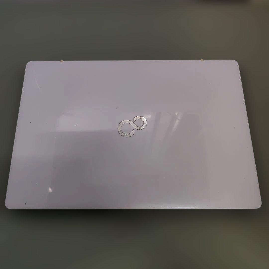 Fujitsu Lifebook ホワイトノートPC