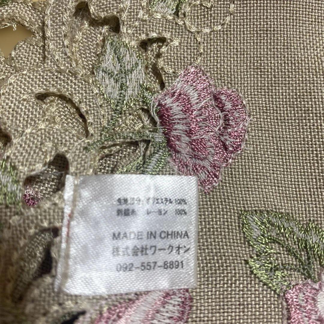 新品未使用　薔薇柄刺繍テーブルクロス 大判　130cm✖️215cm