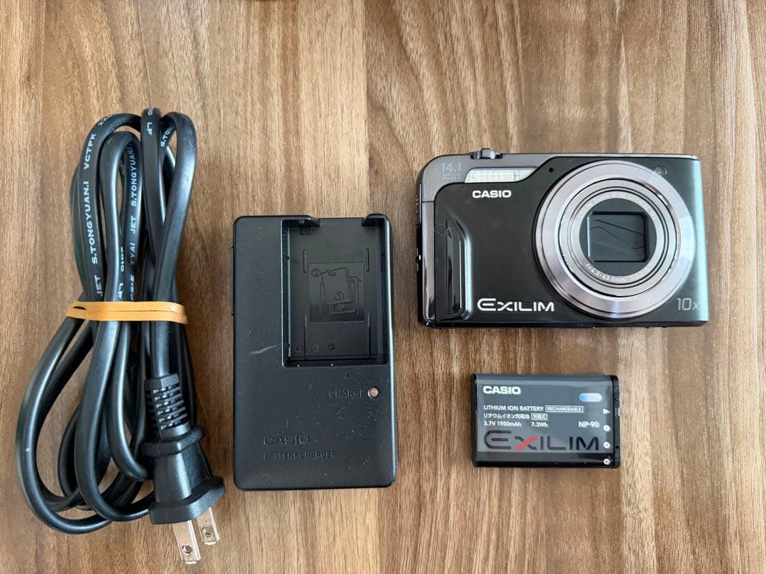 CASIO EXILIM EX-H15 デジタルカメラ