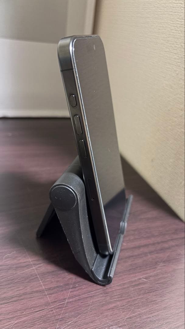 iPhone15 pro ブラックチタニウム 128GB