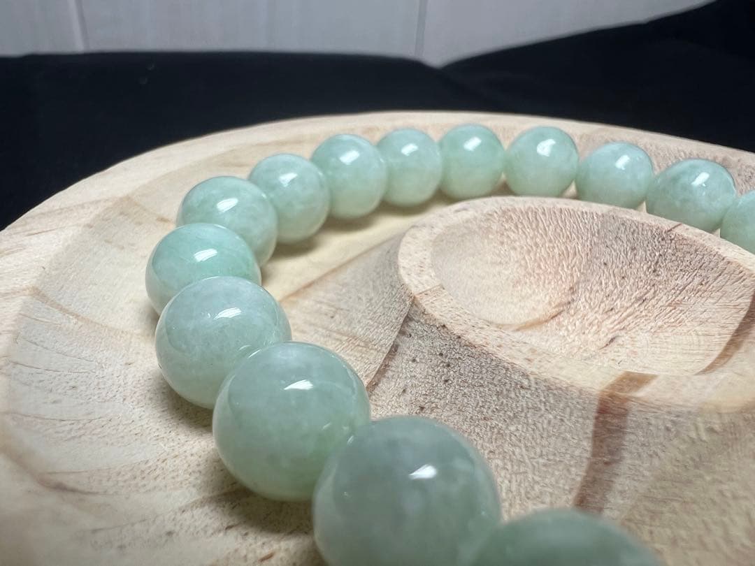 奇跡の石⭐︎長寿⭐︎守る力⭐︎繁栄をもたらす⭐︎翡翠のブレスレット