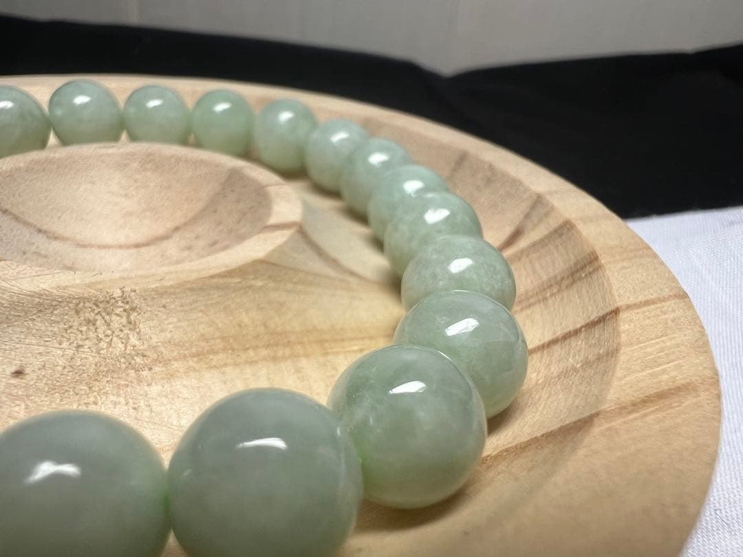 奇跡の石⭐︎長寿⭐︎守る力⭐︎繁栄をもたらす⭐︎翡翠のブレスレット