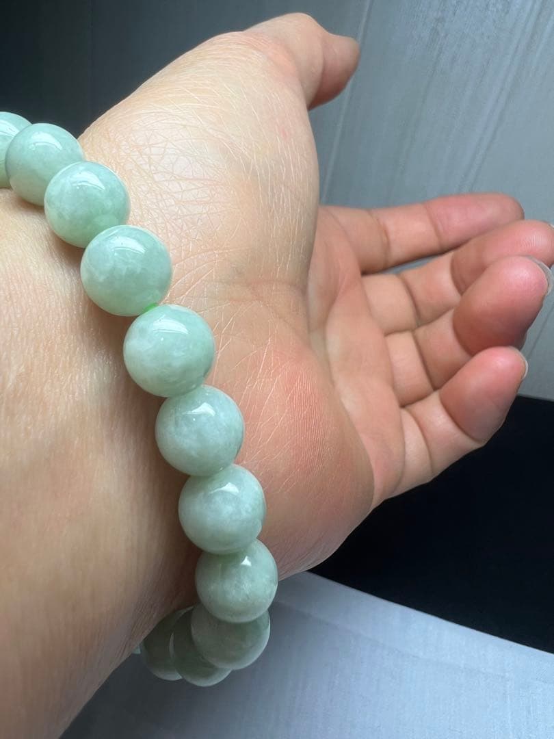 奇跡の石⭐︎長寿⭐︎守る力⭐︎繁栄をもたらす⭐︎翡翠のブレスレット