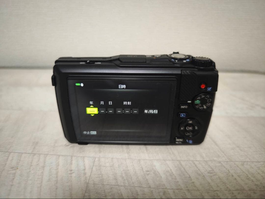 OLYMPUS TG-7 コンパクトデジタルカメラ