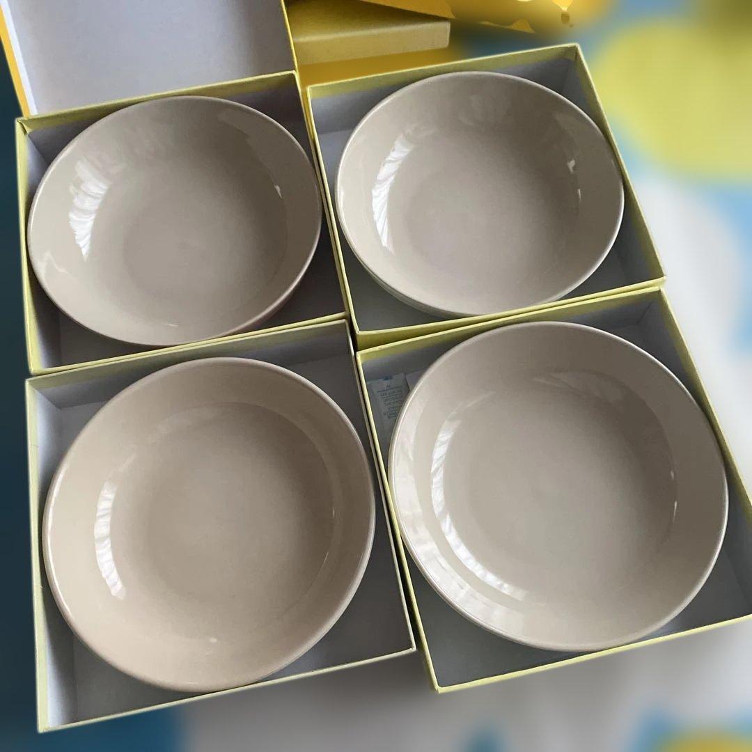 ル・クルーゼ　ラウンドディッシュ4枚