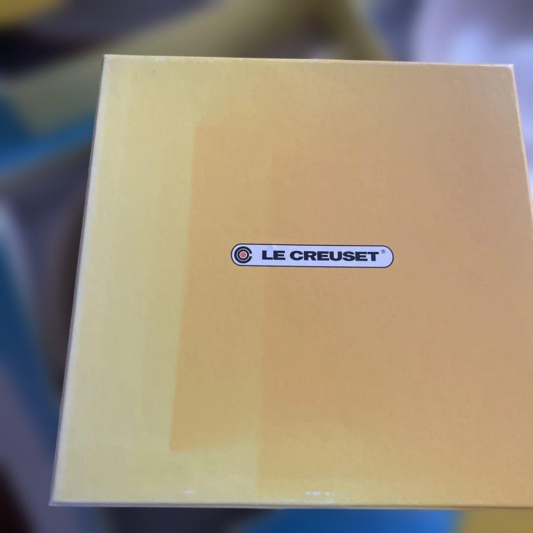 ル・クルーゼ　ラウンドディッシュ4枚