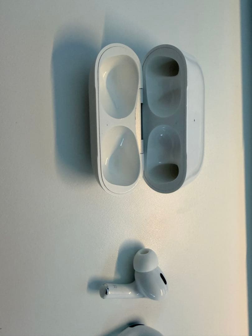 【正規品】AirPods Pro 2(lightning)