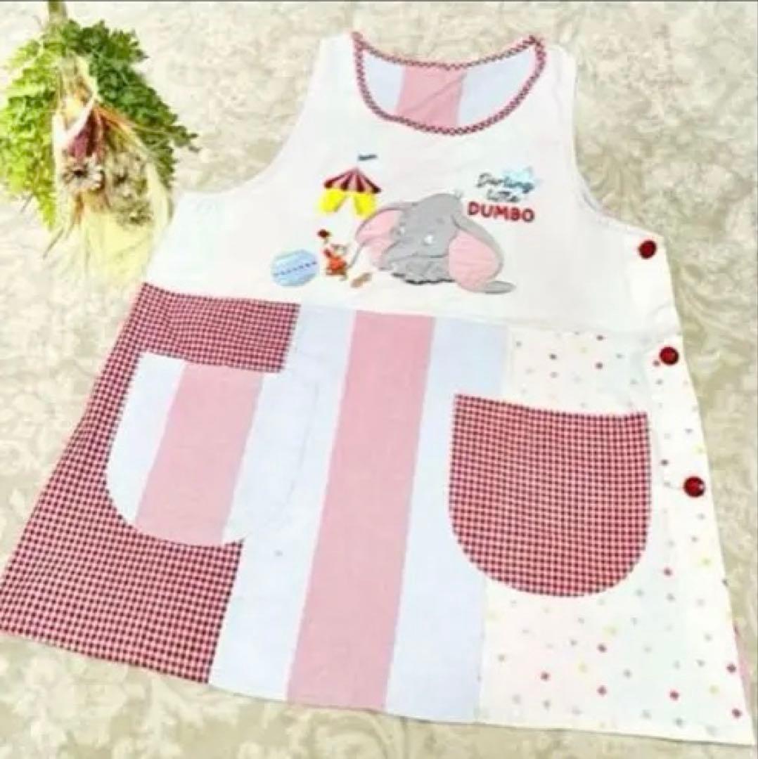 エプロンまとめ売り　ディズニー　くまのがっこう　トイストーリー　マイメロ　保育士