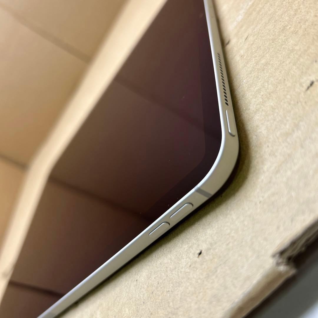 iPad Pro 12.9インチ (第４世代) Wi-Fi + Cellular