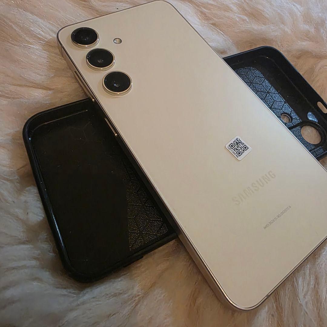 かなり綺麗　Galaxy　s24 au国内版　scg25 おサイフケータイ