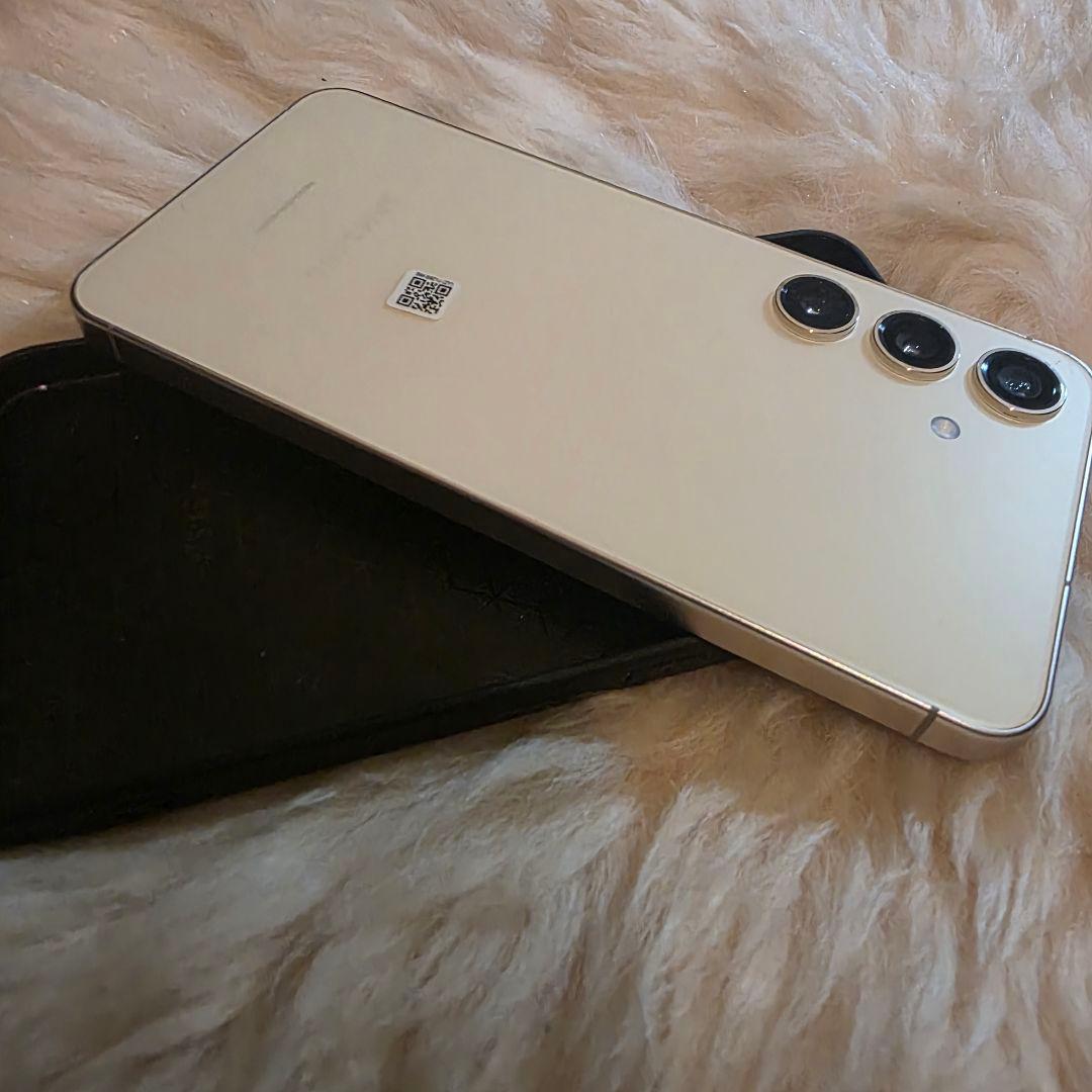 かなり綺麗　Galaxy　s24 au国内版　scg25 おサイフケータイ