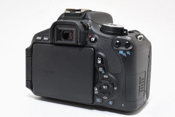 キャノン Canon EOS Kiss X5 レンズキット　《S数3832回》
