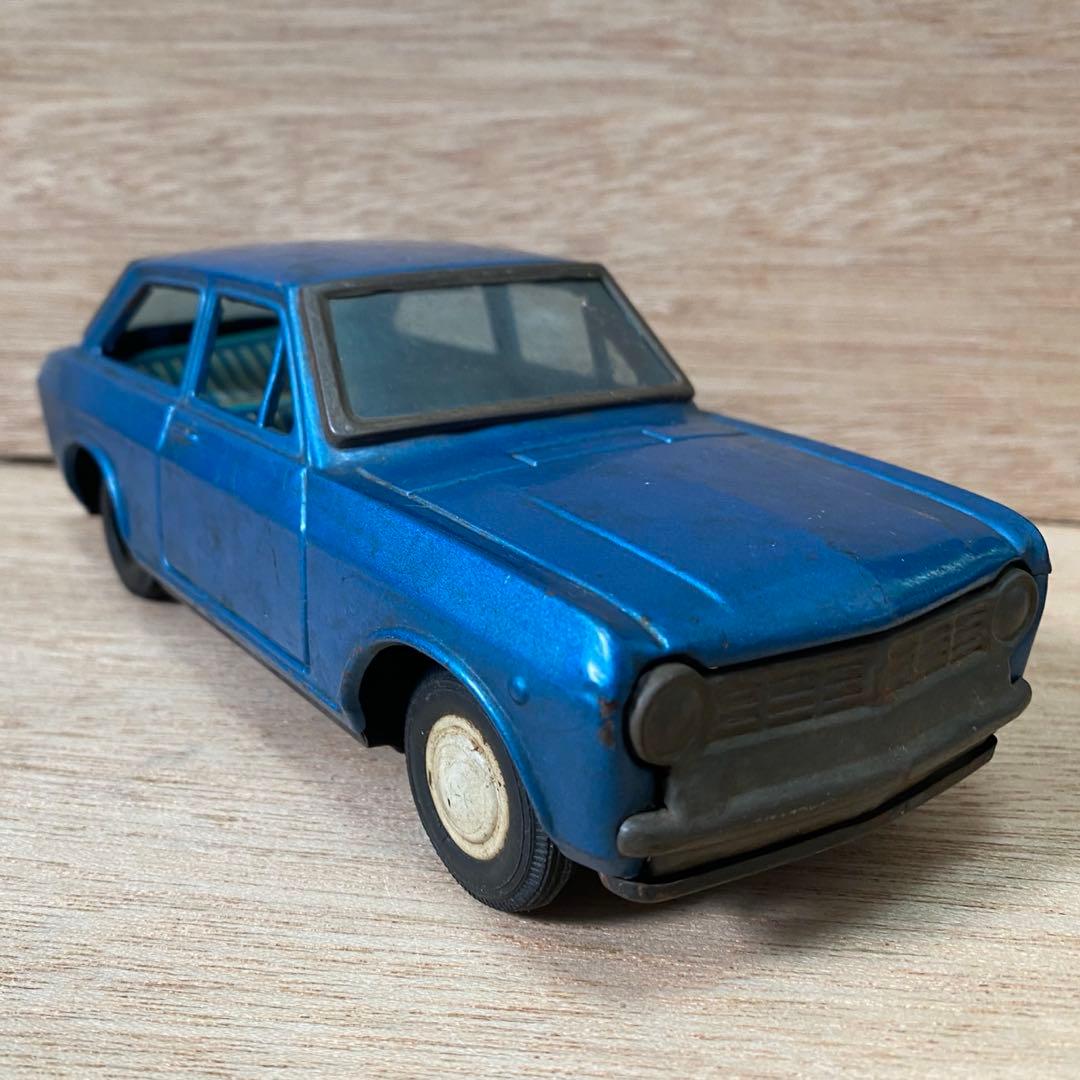 レア！　日本製　ブリキ製　ミニカー　日産　ダットサン サニー 1000