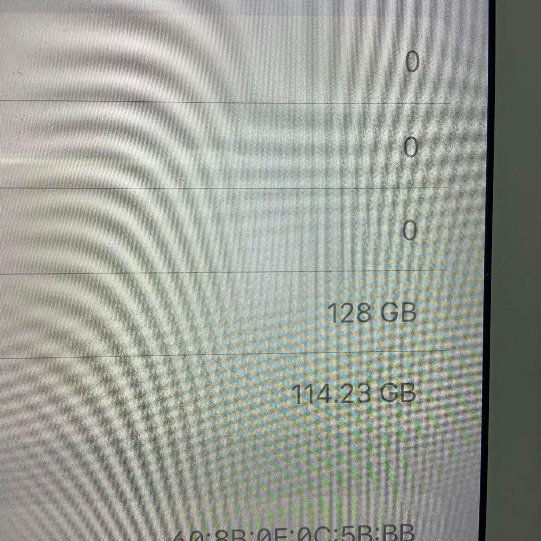 iPad 7世代128G wifi 94％　silver