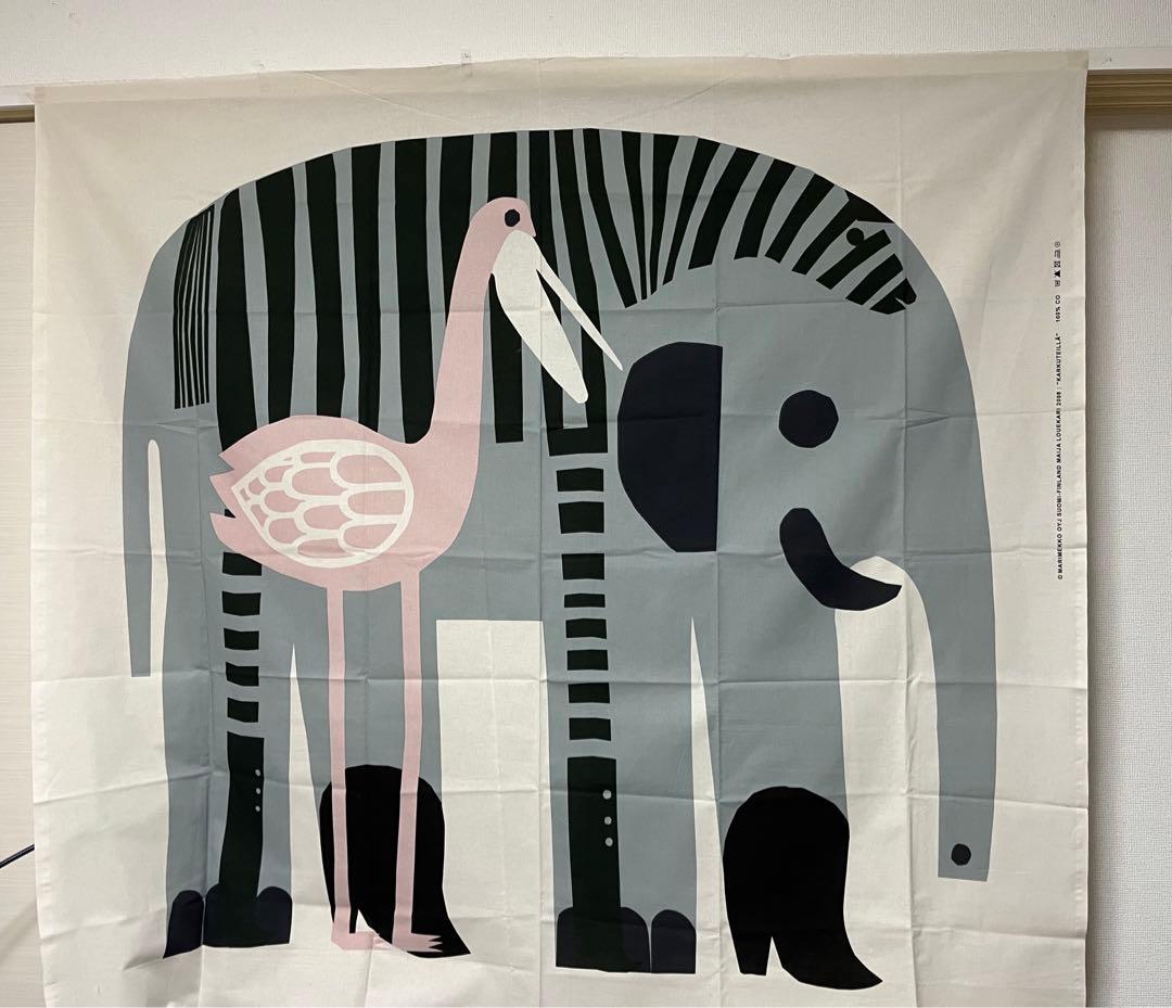 新品未使用✨ マリメッコkarkuteilla カルクテイラ　北欧　タペストリー