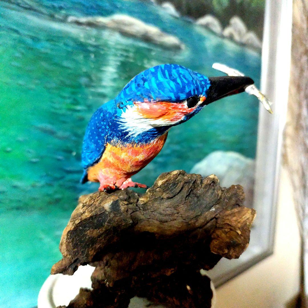 手彫りカワセミ　台座付き