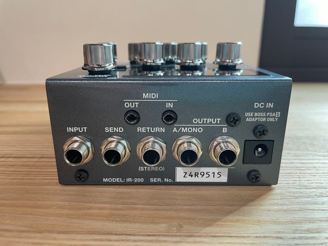 BOSS　IR-200　アンプ　キャビネットシミュレーター 美品