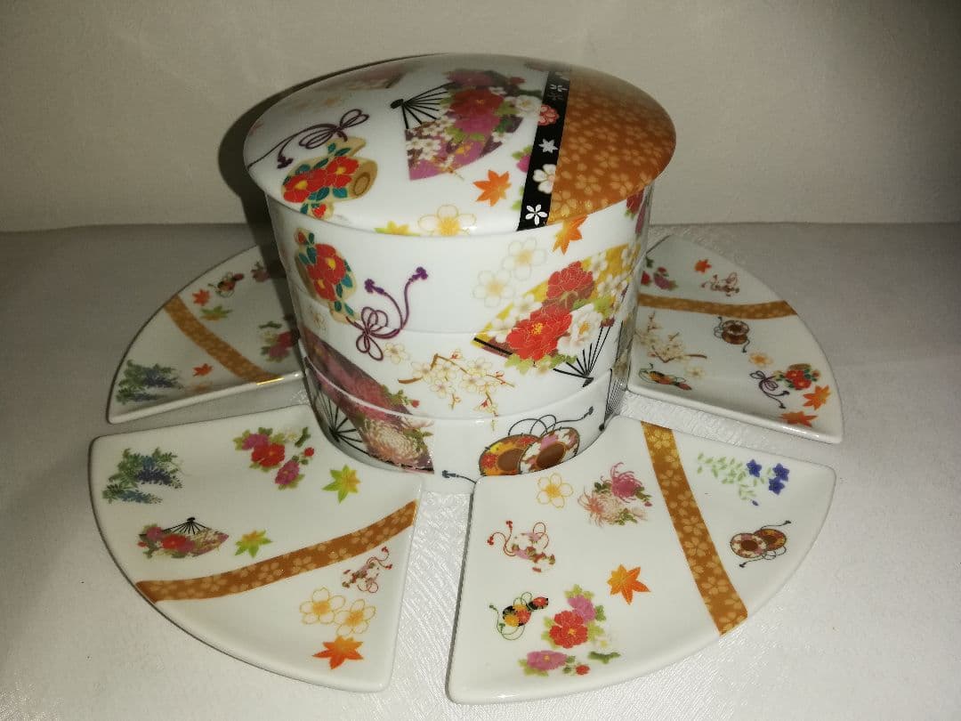 ポーセラーツ　3段お重&扇皿5枚　古典柄　金