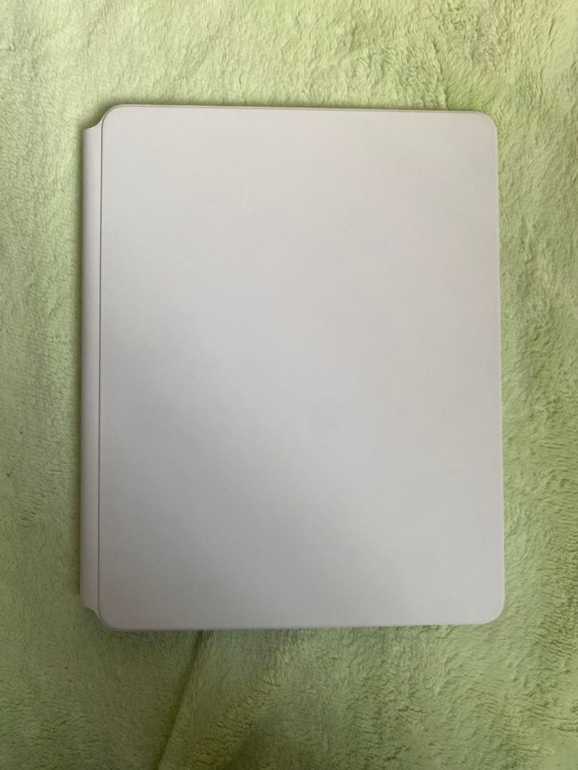 iPad Magic Keyboard ホワイト
