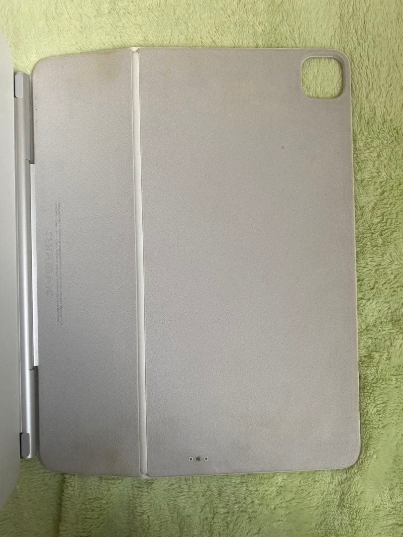 iPad Magic Keyboard ホワイト