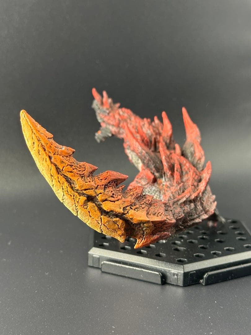 RKA　モンスターハンター　フィギュア　滅刃ディノバルド&青電主ライゼクス