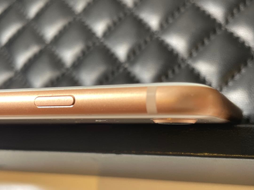 【極美品】Apple iPhone8ピンクゴールド MQ7A2 J/A 64GB