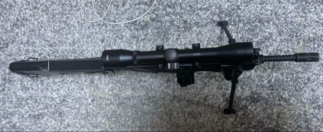 東京マルイ　ファマス　電動ガン　45度オフセットサイト、スコープ付き m870