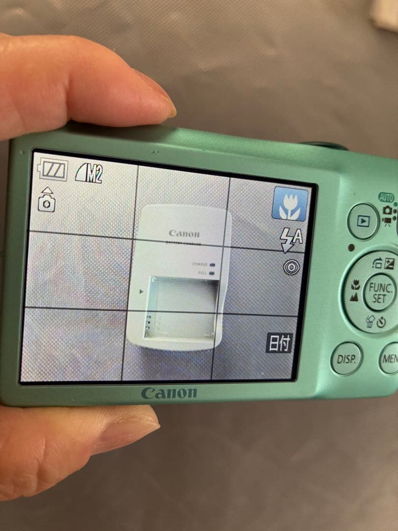 ^_^【美品】Canon IXY 200F コンパクトデジタルカメラ