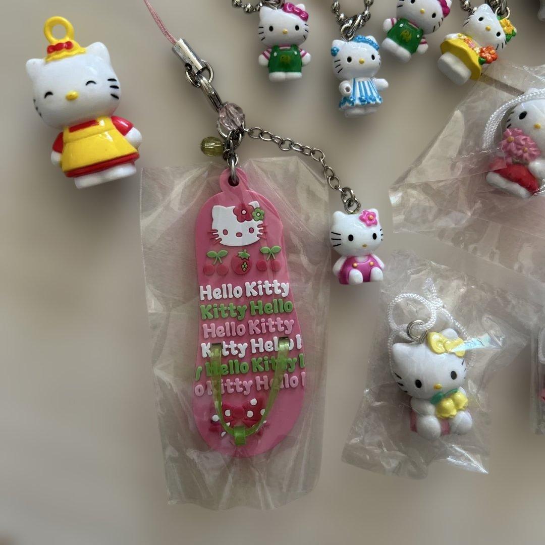 ハローキティ ボールチェーンキーホルダー　チャーム　レア！1 4個セット