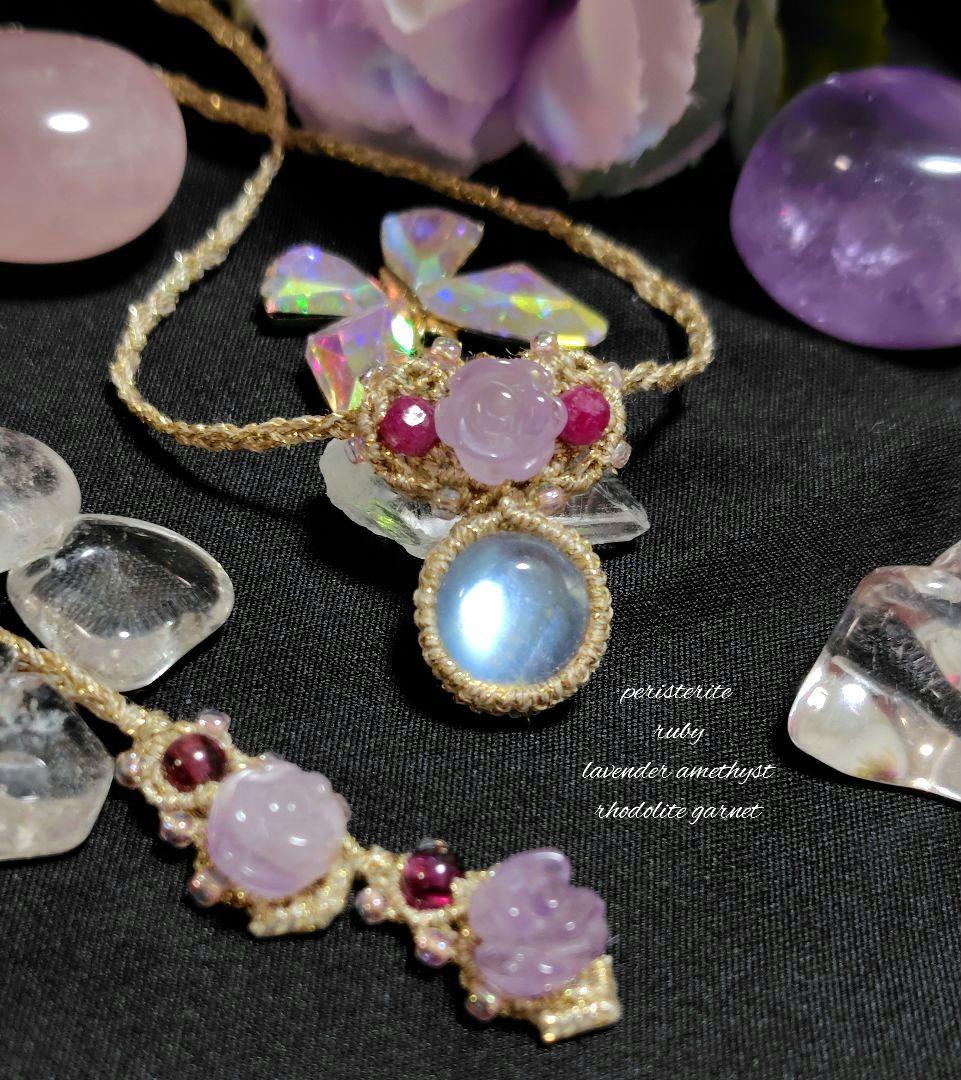 ☆シルキーシラー☆ペリステライト　マクラメ編みネックレス