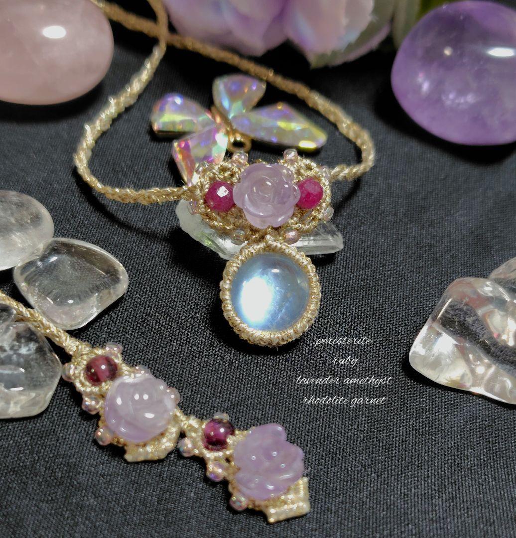 ☆シルキーシラー☆ペリステライト　マクラメ編みネックレス