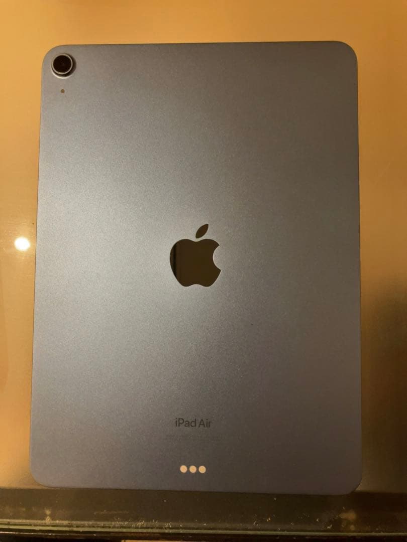 【値下げ済み】iPadAir第5世代＋Magic Keyboard＋その他