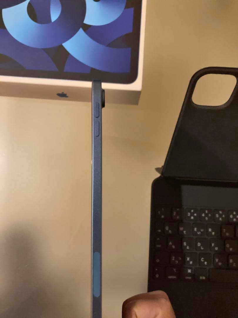 【値下げ済み】iPadAir第5世代＋Magic Keyboard＋その他