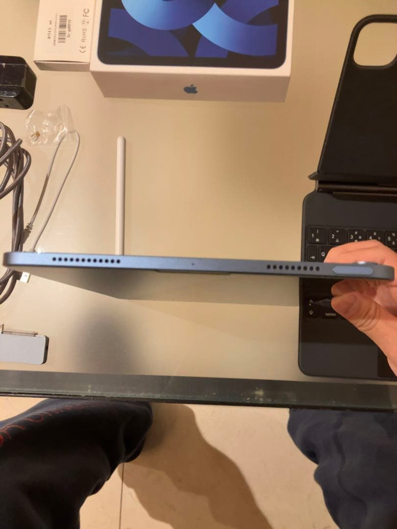 【値下げ済み】iPadAir第5世代＋Magic Keyboard＋その他