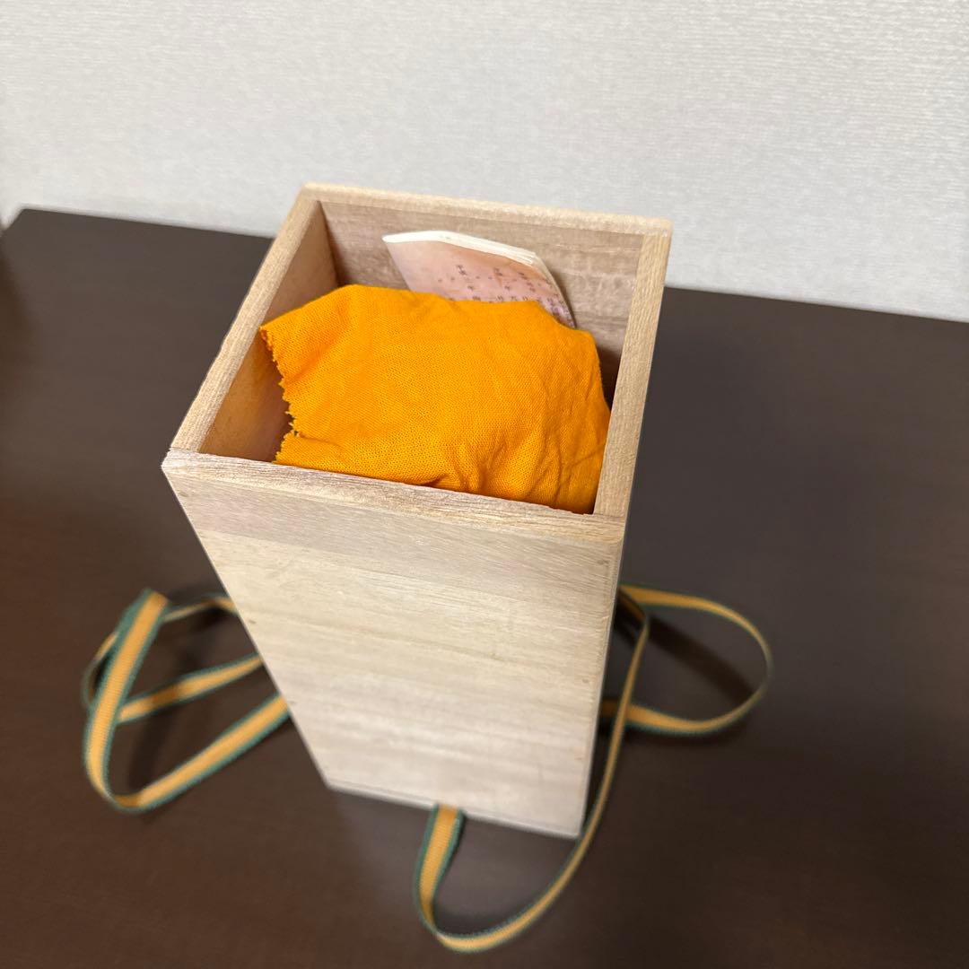 日本製 陶器の瓶 木製箱付き