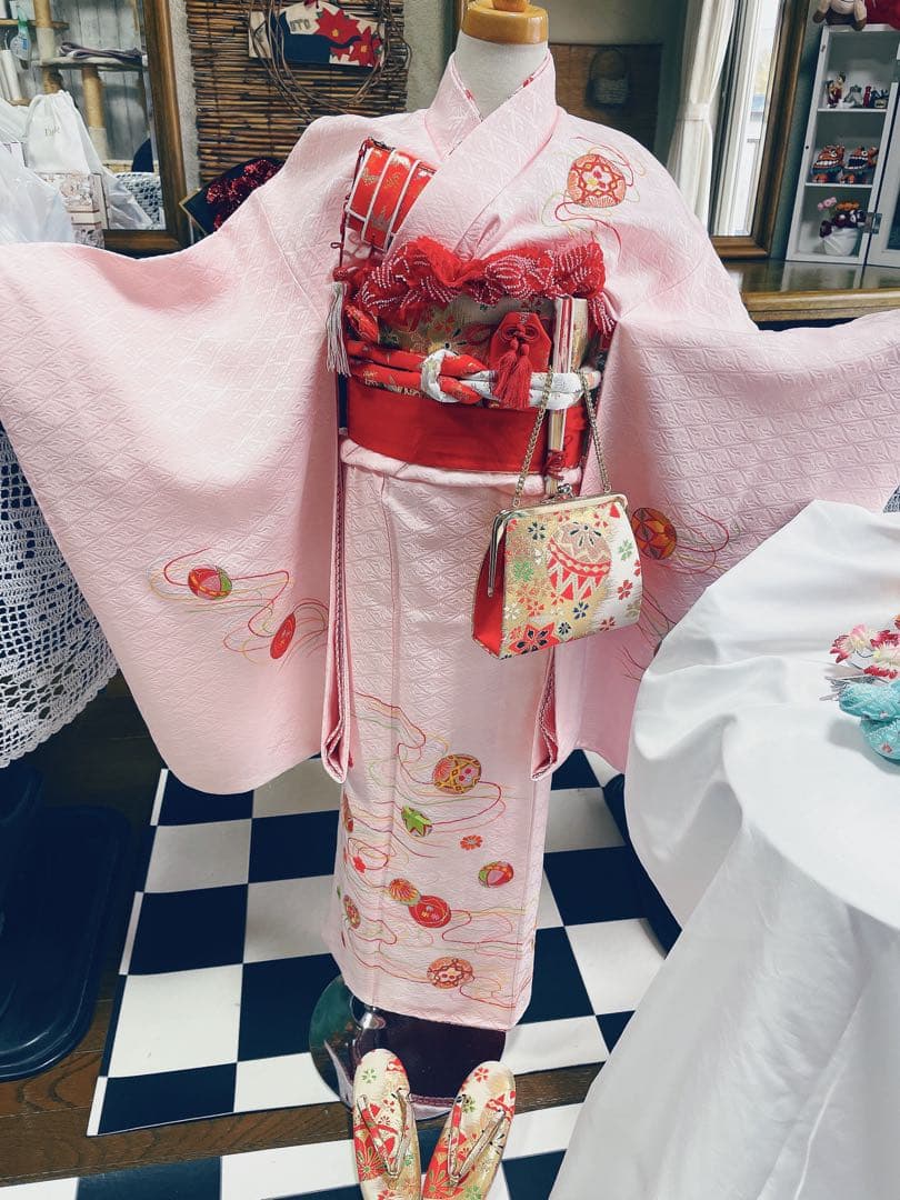 七五三5歳様薄ピンクの正絹鞠紋様