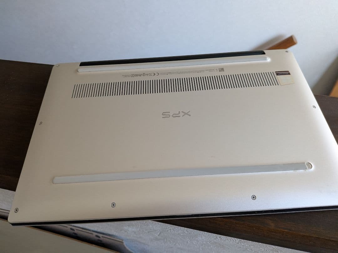 ジャンクDELL XPS13 7390ノートパソコン