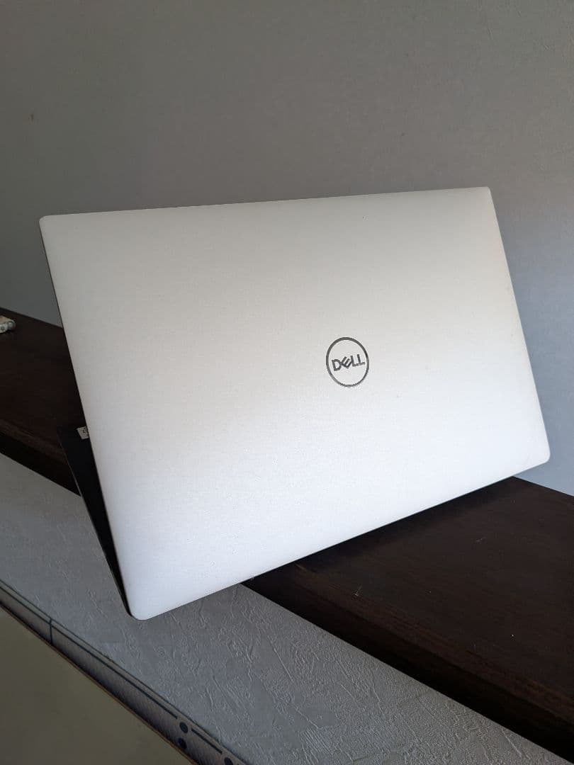 ジャンクDELL XPS13 7390ノートパソコン