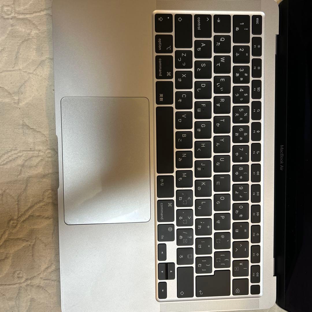 M1 MacBook Air メモリ8GBストレージ256GB