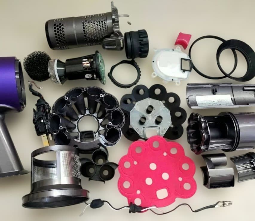 ダイソン Digital slim SV18 洗浄清掃済