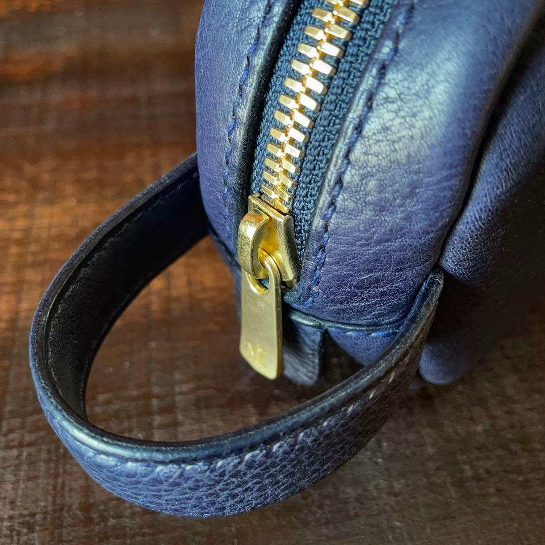 《ボックス型》レザーポーチ（Navy）