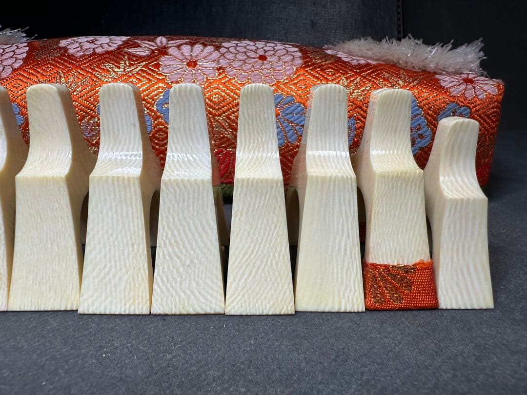 三線　琴柱 筝柱　天然素材 14個セット 和楽器　御琴　和琴 御箏琴柱 琴用